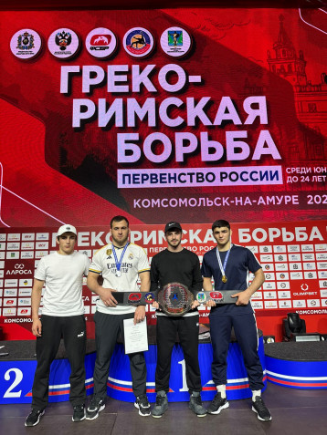 &laquo;Золото&raquo; и &laquo;серебро&raquo; завоевали спортсмены клуба &laquo;Ади Ахмад&raquo; на Первенстве России в Хабаровском крае